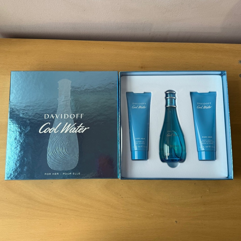 Davidoff Cool Water 3pc Gift Set for Women 3.4 oz EDT, Body Lotion, Shower Gel